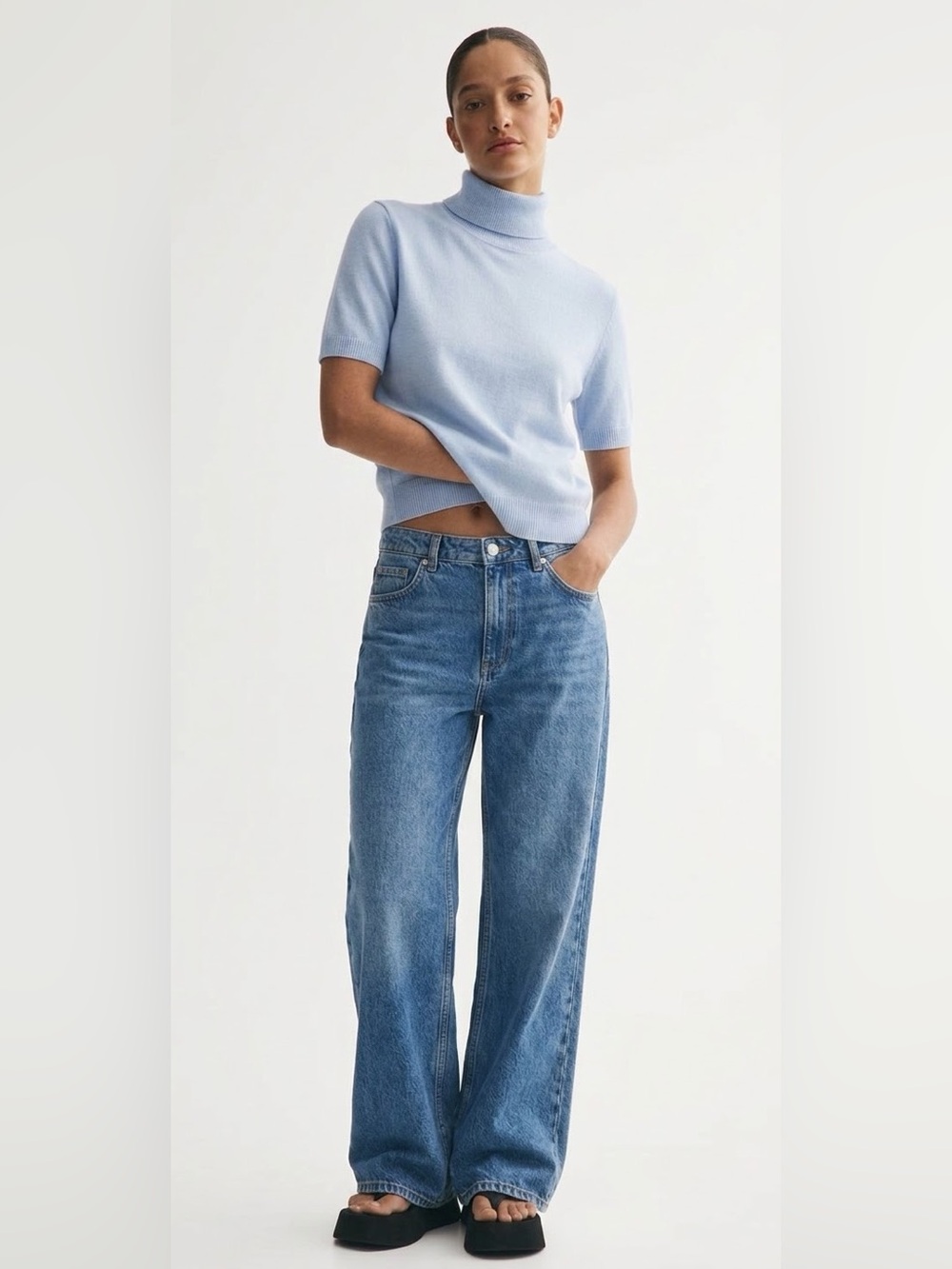 H&M Divided Light Blue Short-Sleeve Fine Knit - Brand New - Size Large